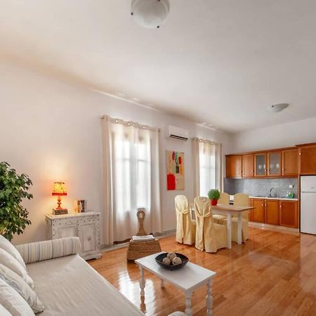 Seaview Stylish Flat In Andros - Walk To Beach ภายนอก รูปภาพ